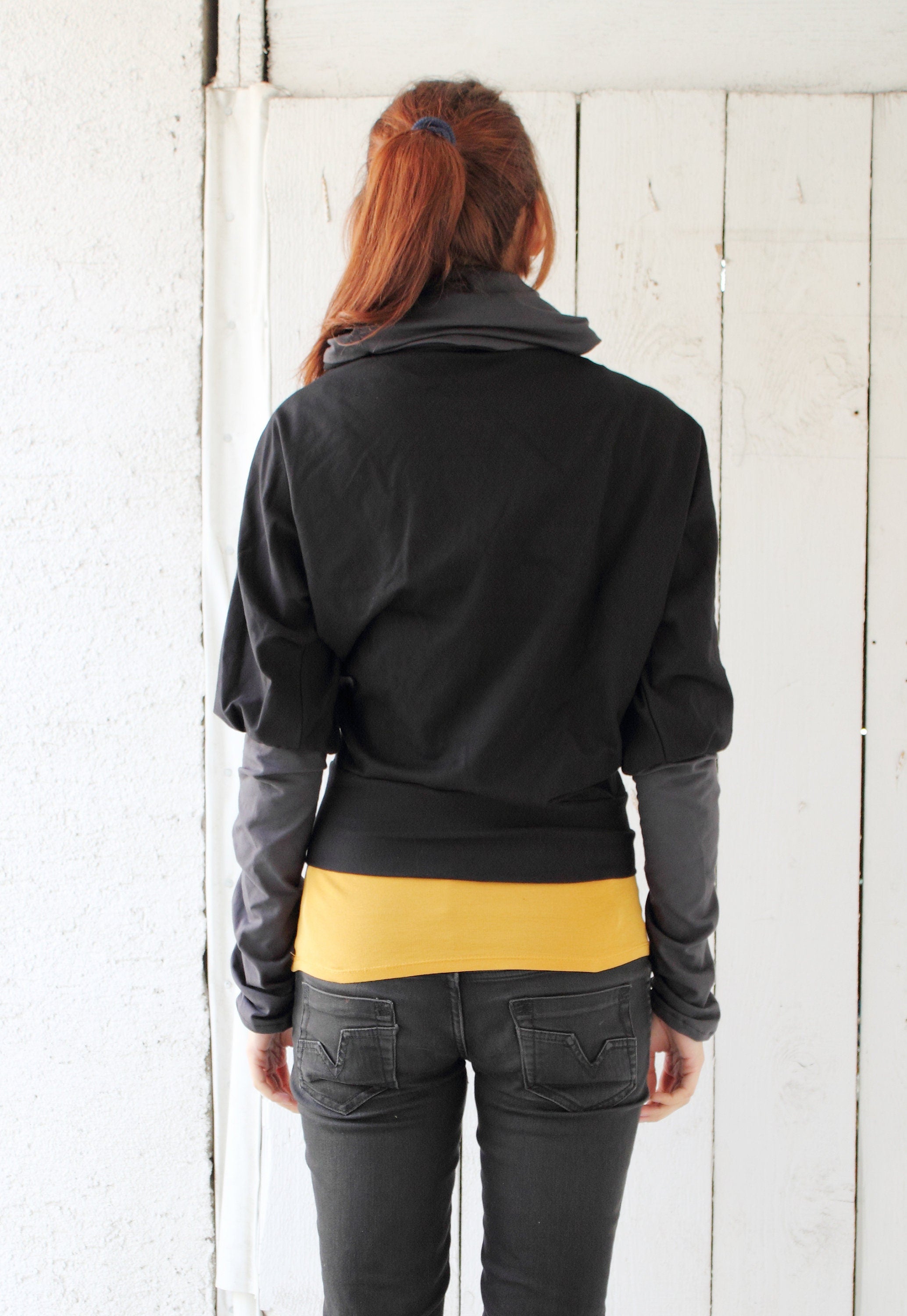 Black asymmetric sweatshirt