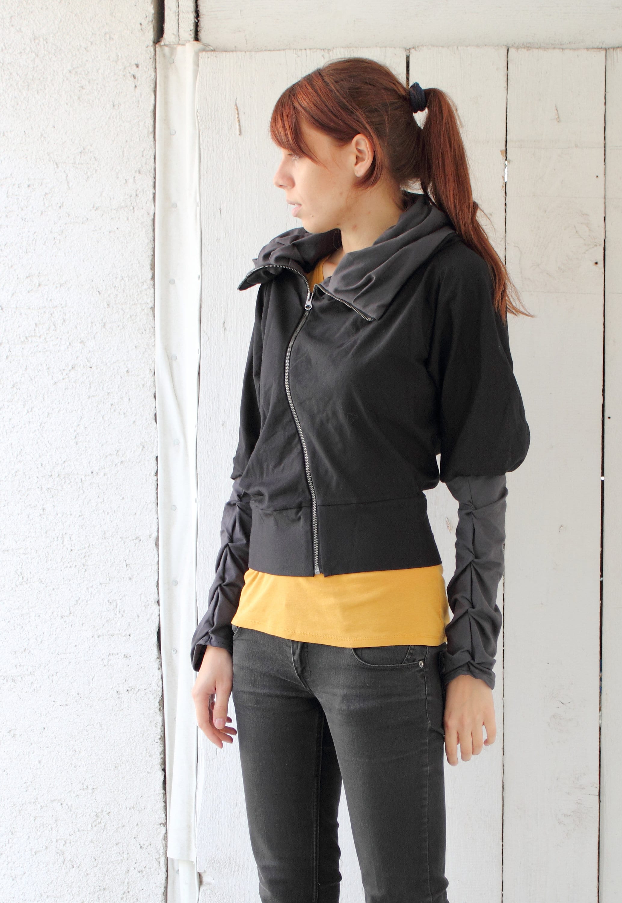 Black asymmetric sweatshirt