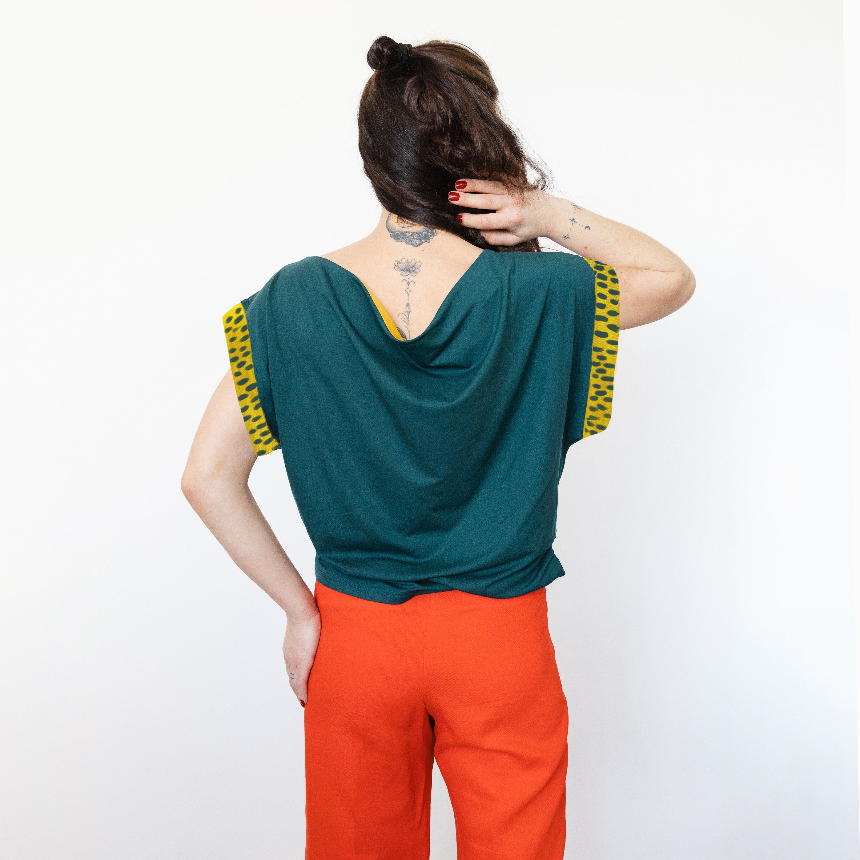 Dark green top / t-shirt short sleeve