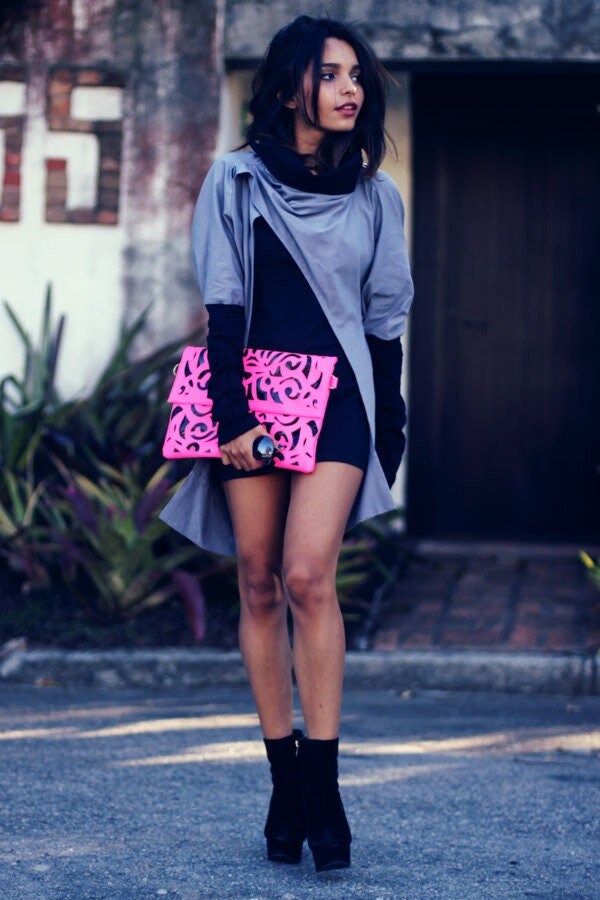 Long gray black sweatshirt / bolero