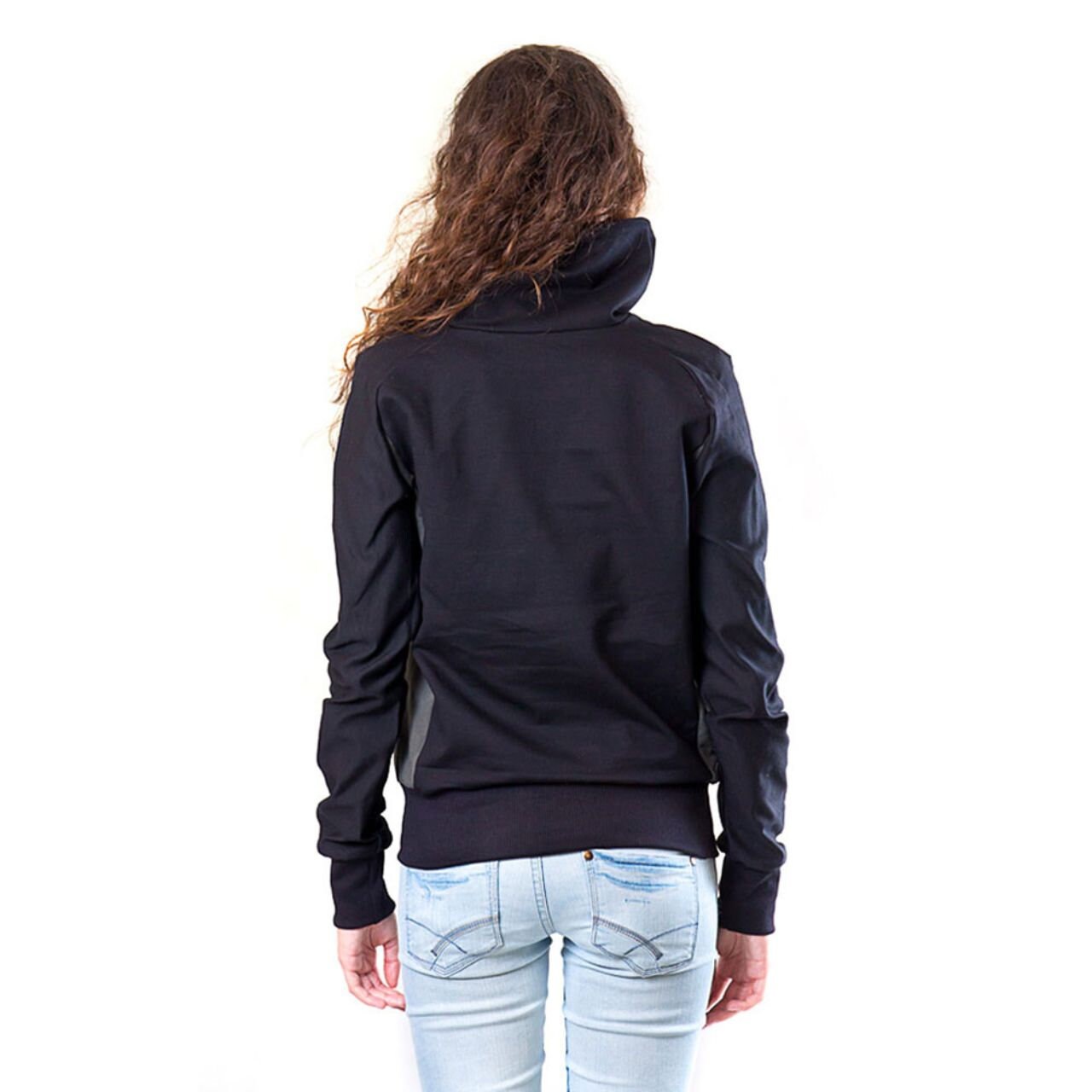 Black sweatshirt with a higher collar